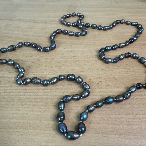 Genuine Freshwater Black Peacock Pearl Necklace 44 Inch - Picture 6 of 12